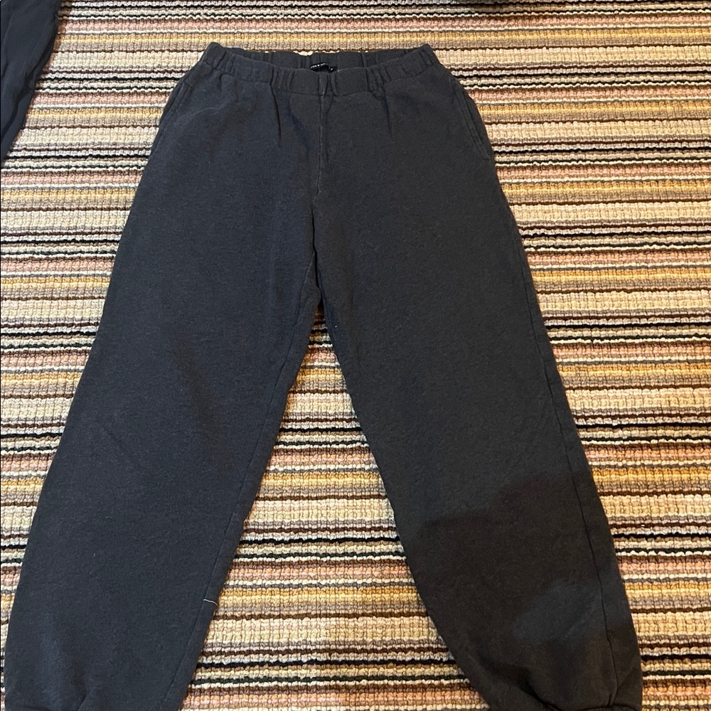 Black sweatants